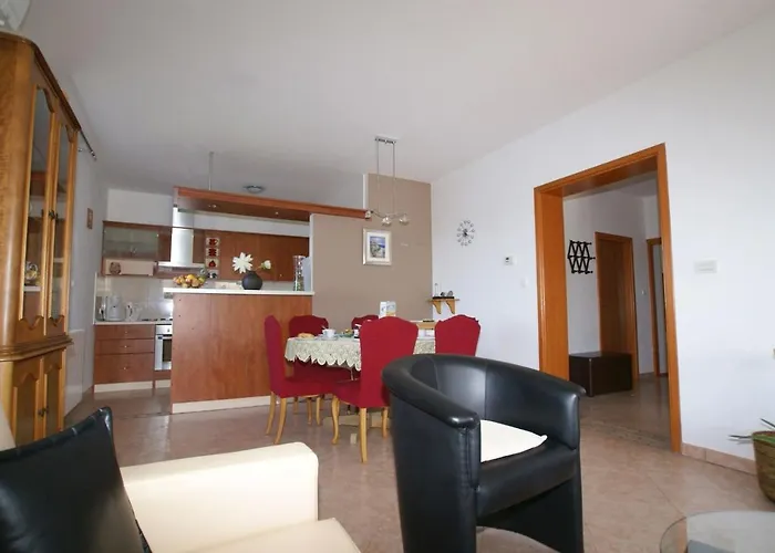Apartment Andrina